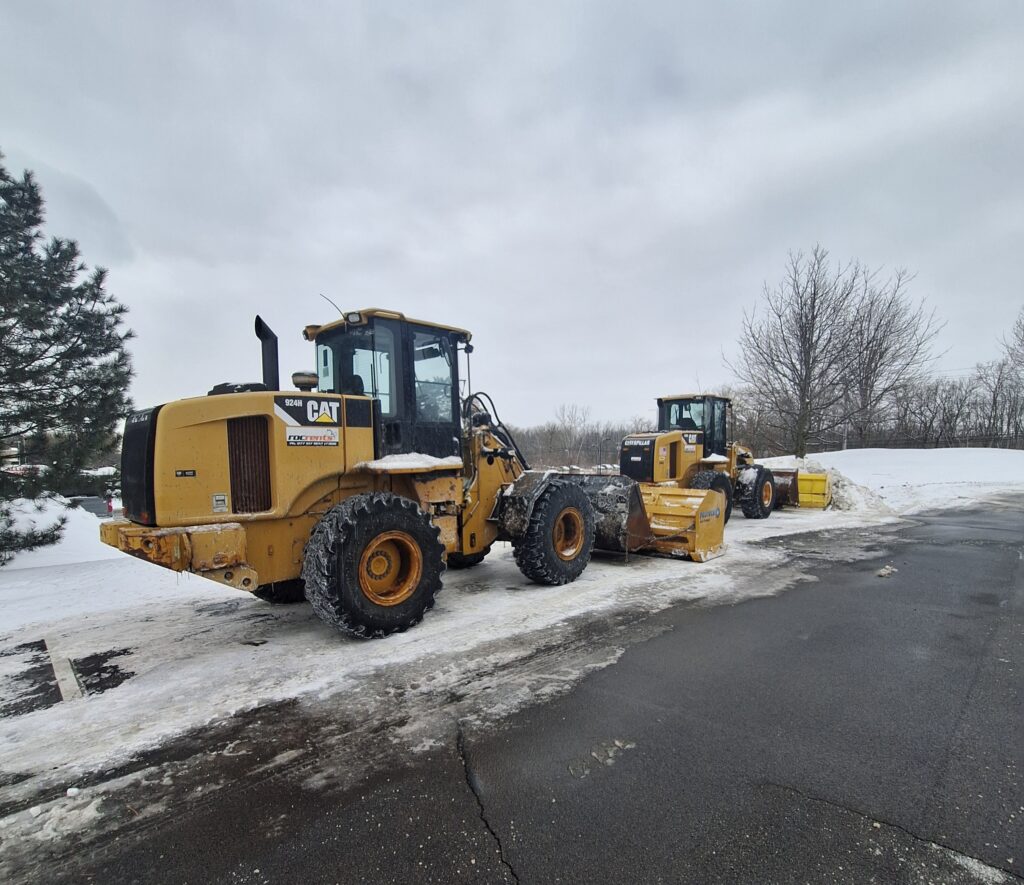 Which Construction Equipment Handles Heavy Snow Best BLOG NEW